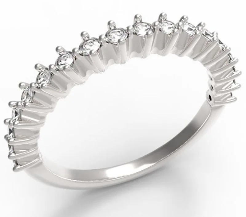 14KWG BR 0.27CTW DIA PRONG SET HALF WAY BAND.