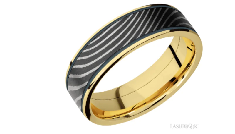 18k yellow gold 7mm flat with one inlay that is 5mm wide of the Flat twist Damascus. POLISH/ ACID