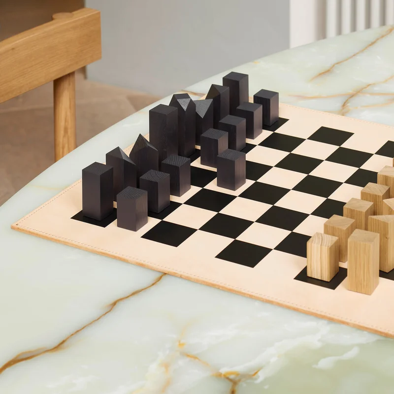 AC03 NONA CHESSBOARD AND FIGURES