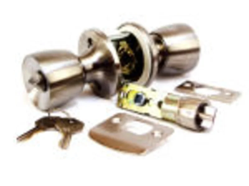 American Hardware Manufacturing Entrance Lock Set
