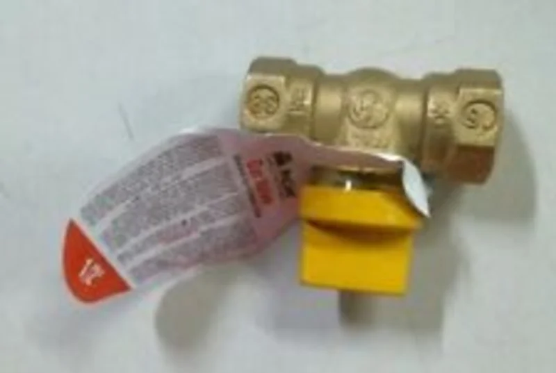 B & K Industries Gas Ball Valve Forged Brass | Italian One Piece Body | Tee Handle 1/2"