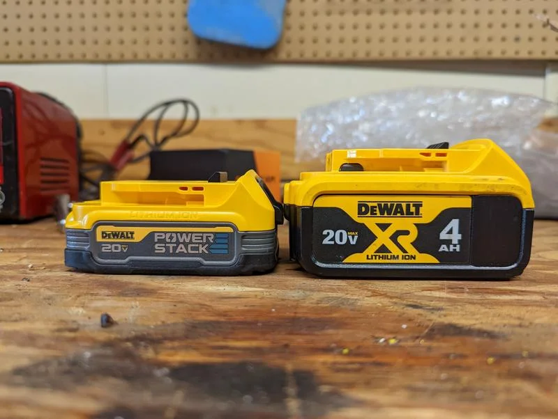 Dewalt 20V MAX* XR POWERSTACK Compact Battery Kit