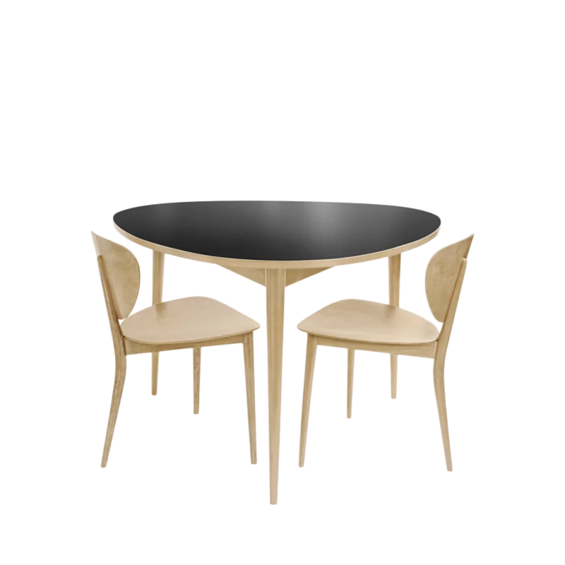 Drei-Rund Dining Table Spruce Natural