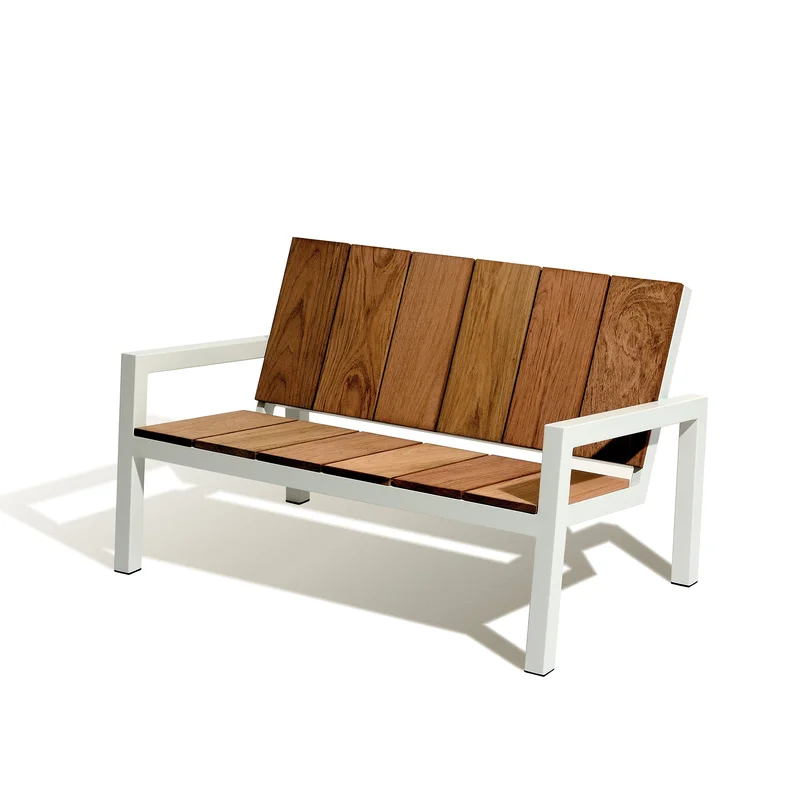 Laurede Bench