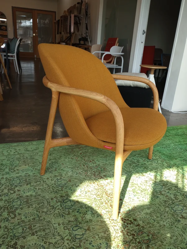 NEVA Lounge Chair Trimmed - Inventory