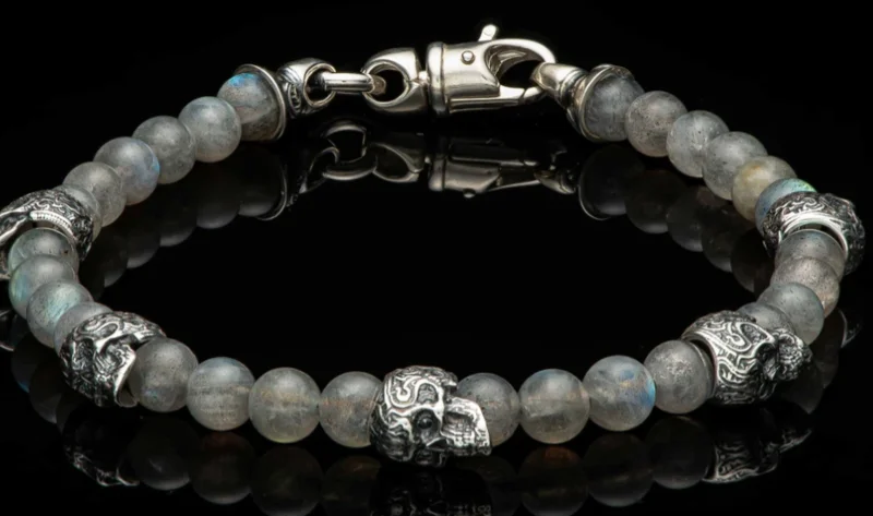 SILVER SUGAR SKULLS AND LABRADORITE BEADS BRACELET
